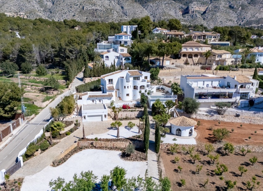 Neue Gebäude - Villa -
Altea - Jardines de Alhama