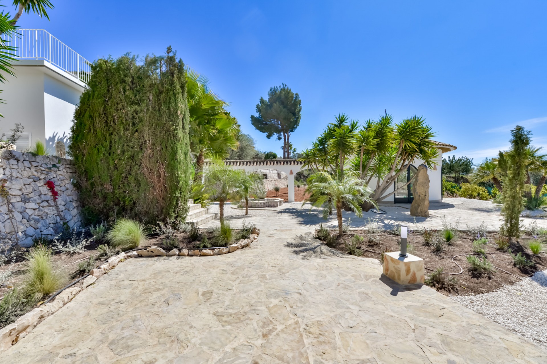 Neue Gebäude - Villa -
Altea - Jardines de Alhama