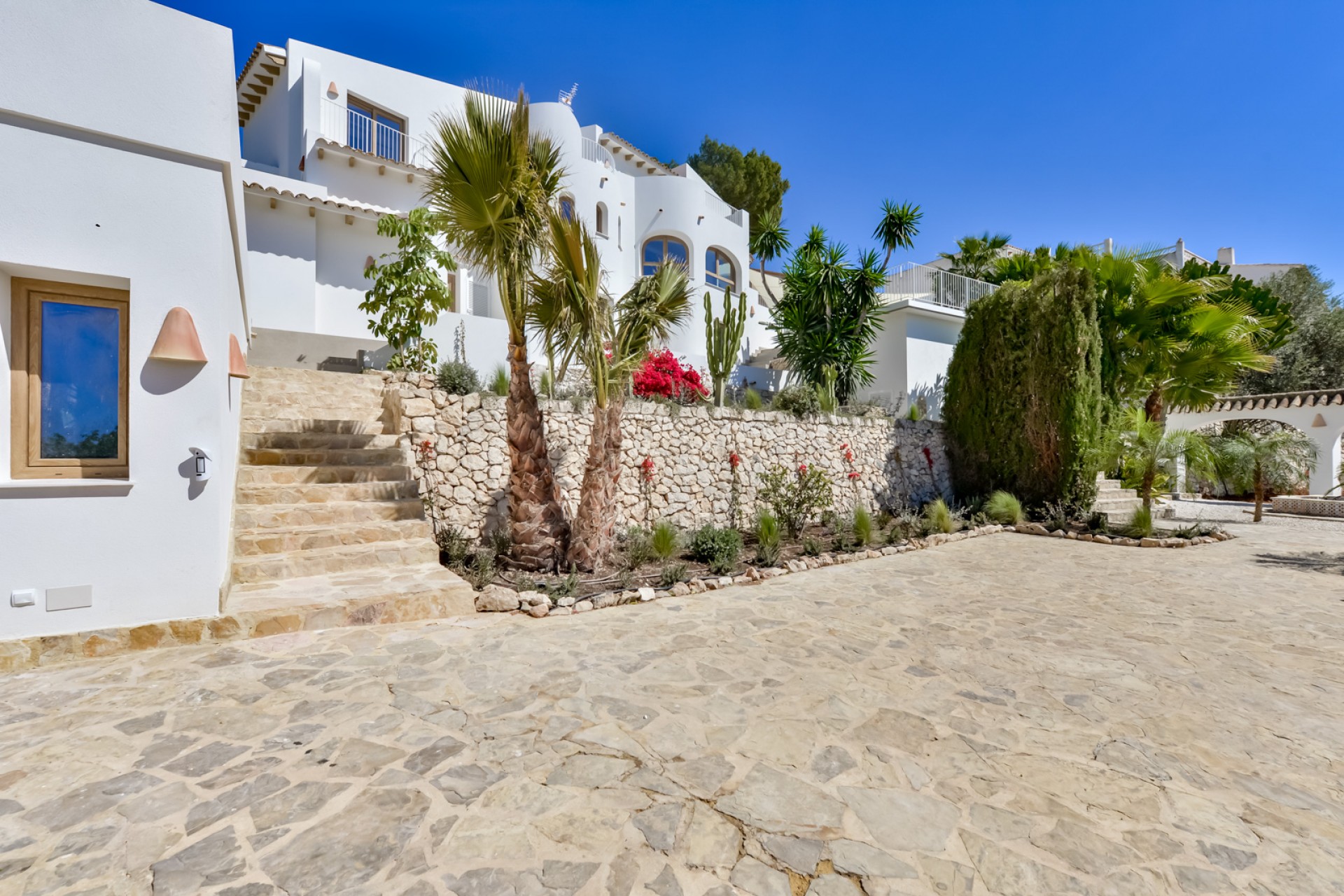 Neue Gebäude - Villa -
Altea - Jardines de Alhama