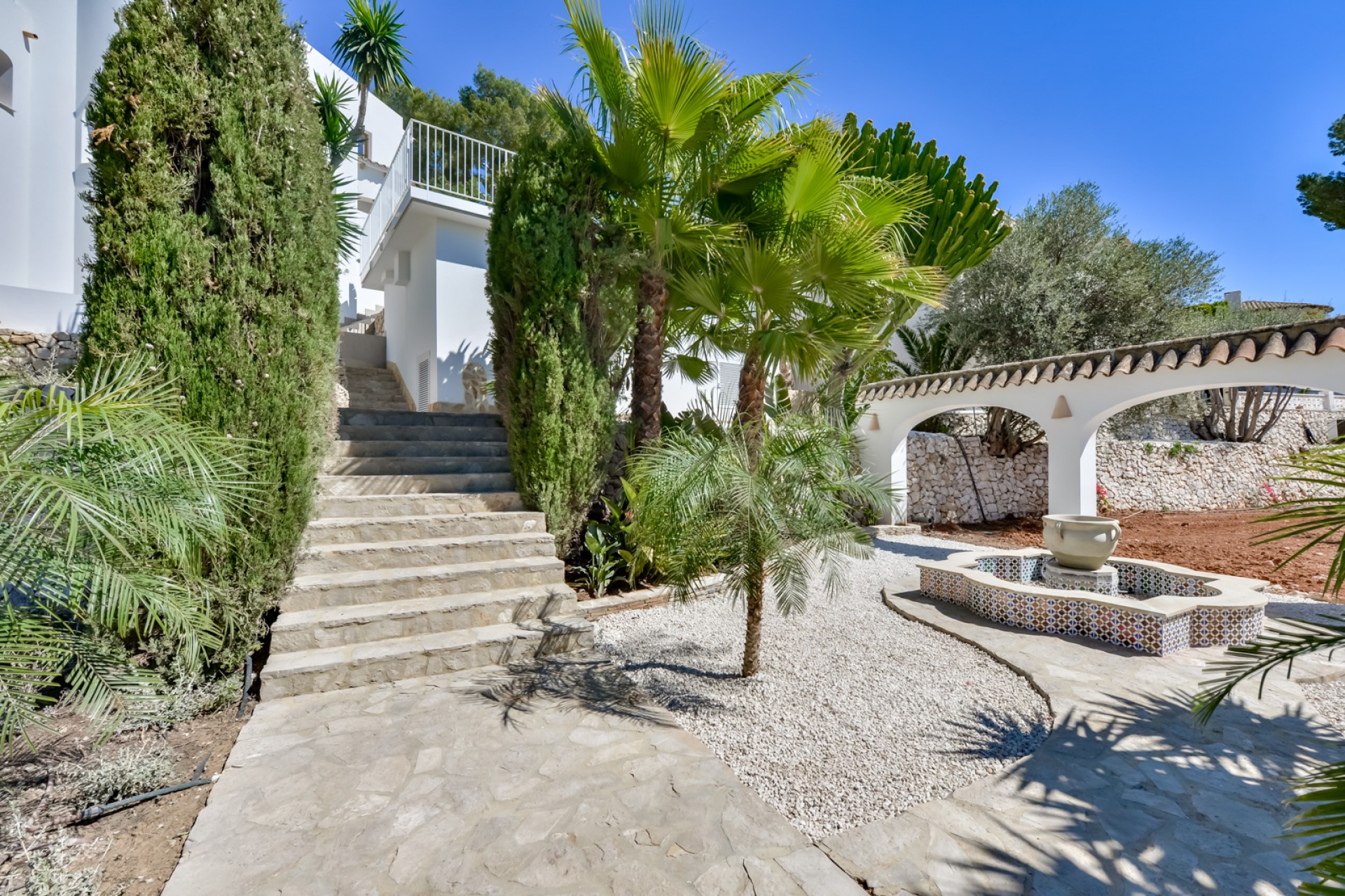 Neue Gebäude - Villa -
Altea - Jardines de Alhama