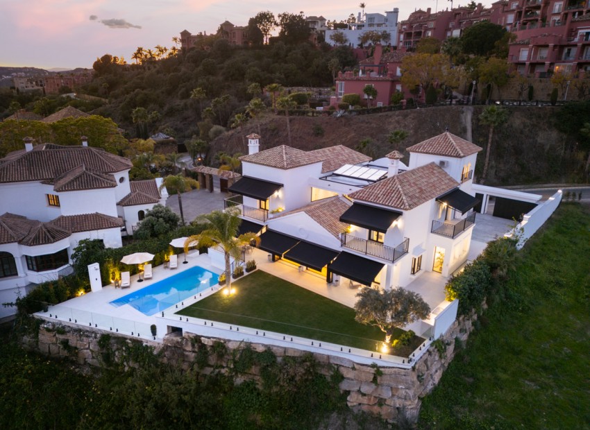 Neue Gebäude - Villa -
Benahavís