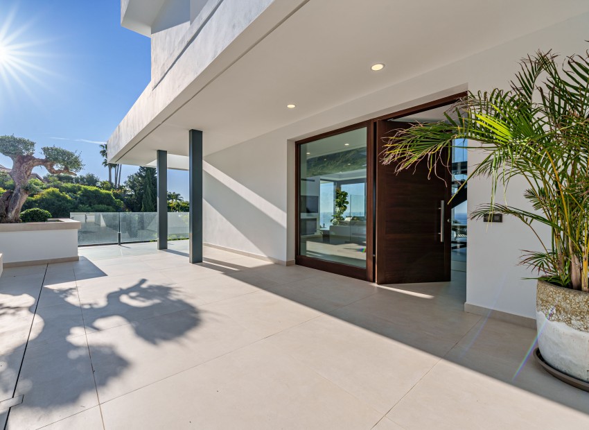 Neue Gebäude - Villa -
Benalmadena