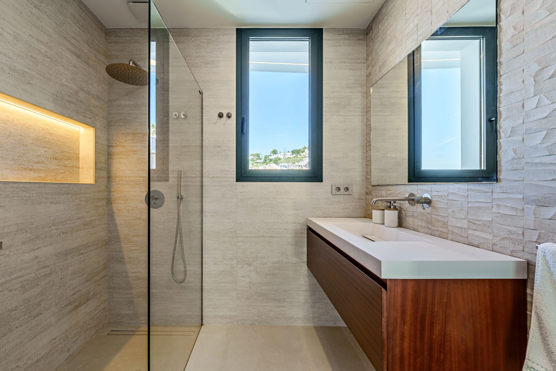 Neue Gebäude - Villa -
Benalmadena