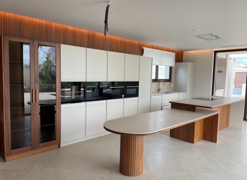 Neue Gebäude - Villa -
Calpe - Partida Enchinent