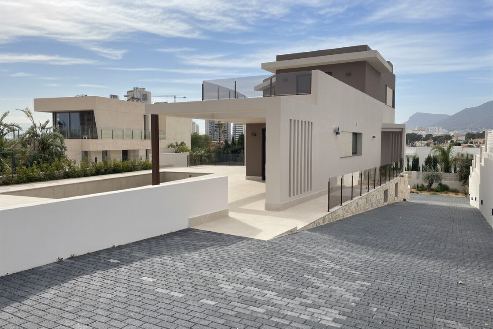 Neue Gebäude - Villa -
Calpe - Partida Enchinent