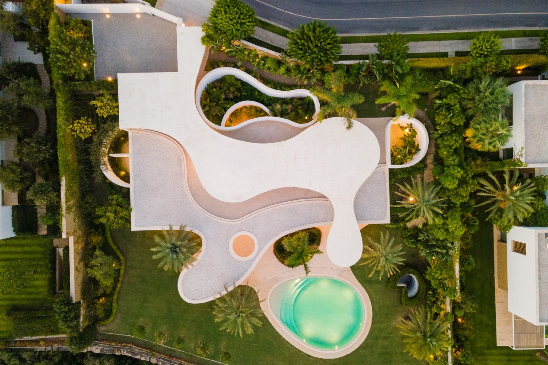 Neue Gebäude - Villa -
Casares