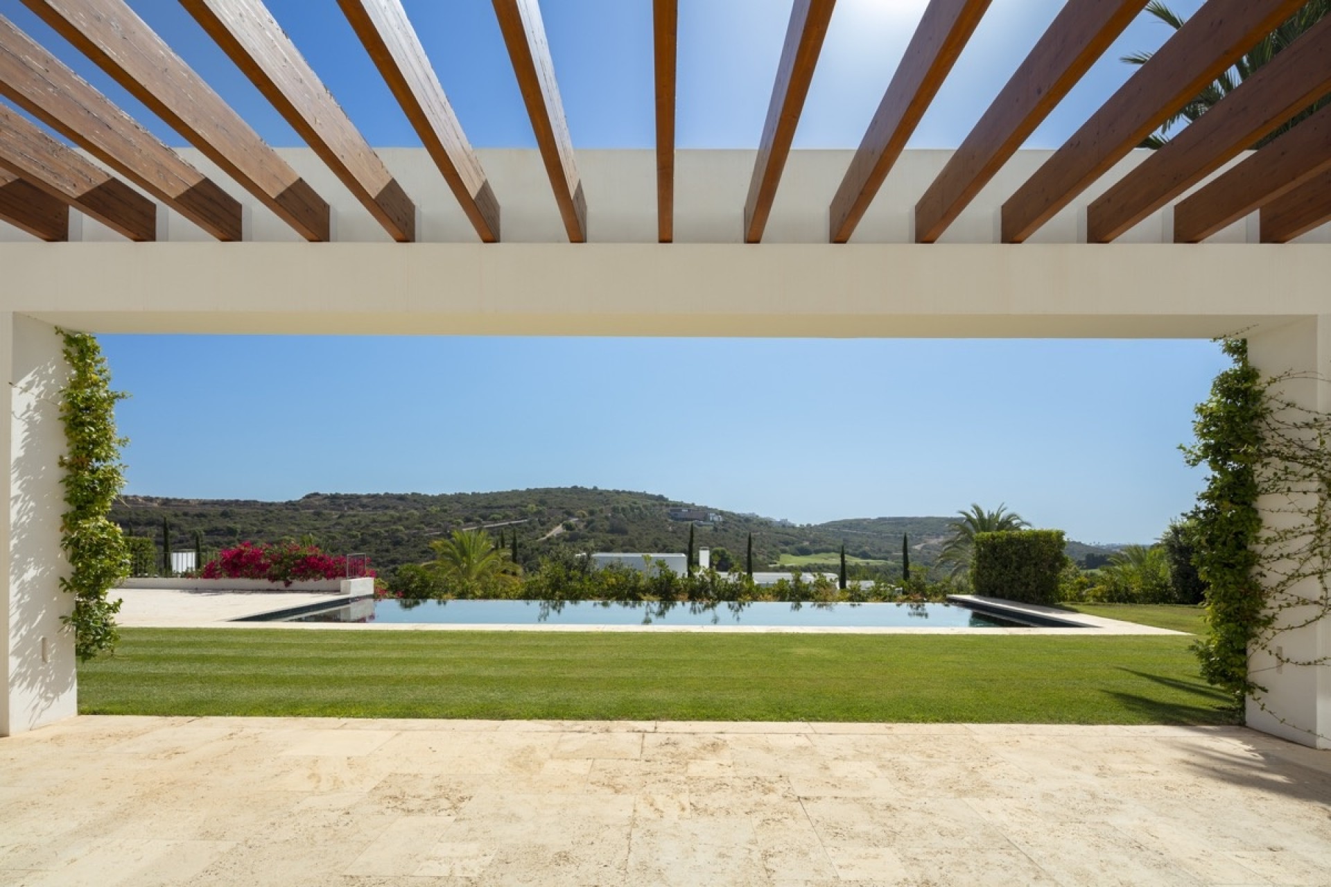 Neue Gebäude - Villa -
Casares