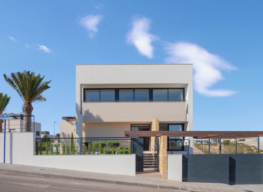 Neue Gebäude - Villa -
Dehesa de Campoamor