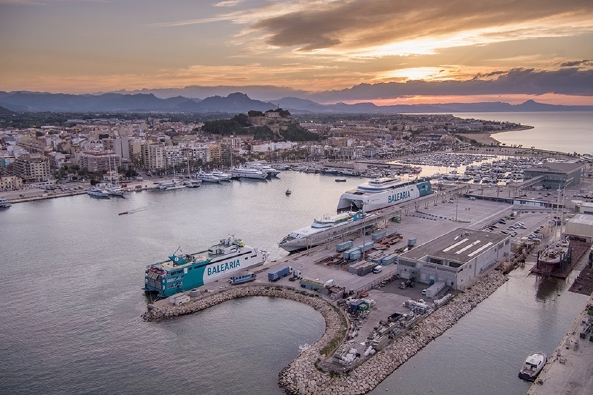 Neue Gebäude - Villa -
Denia - Las Rotas / Les Rotes