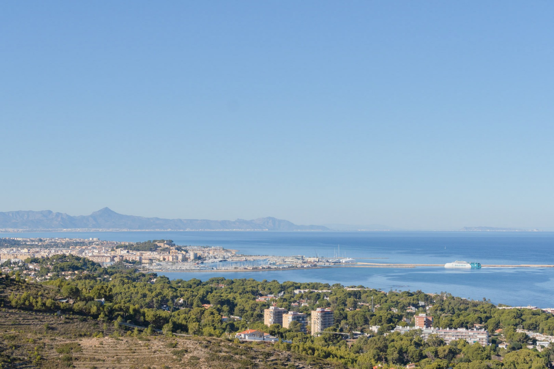 Neue Gebäude - Villa -
Denia