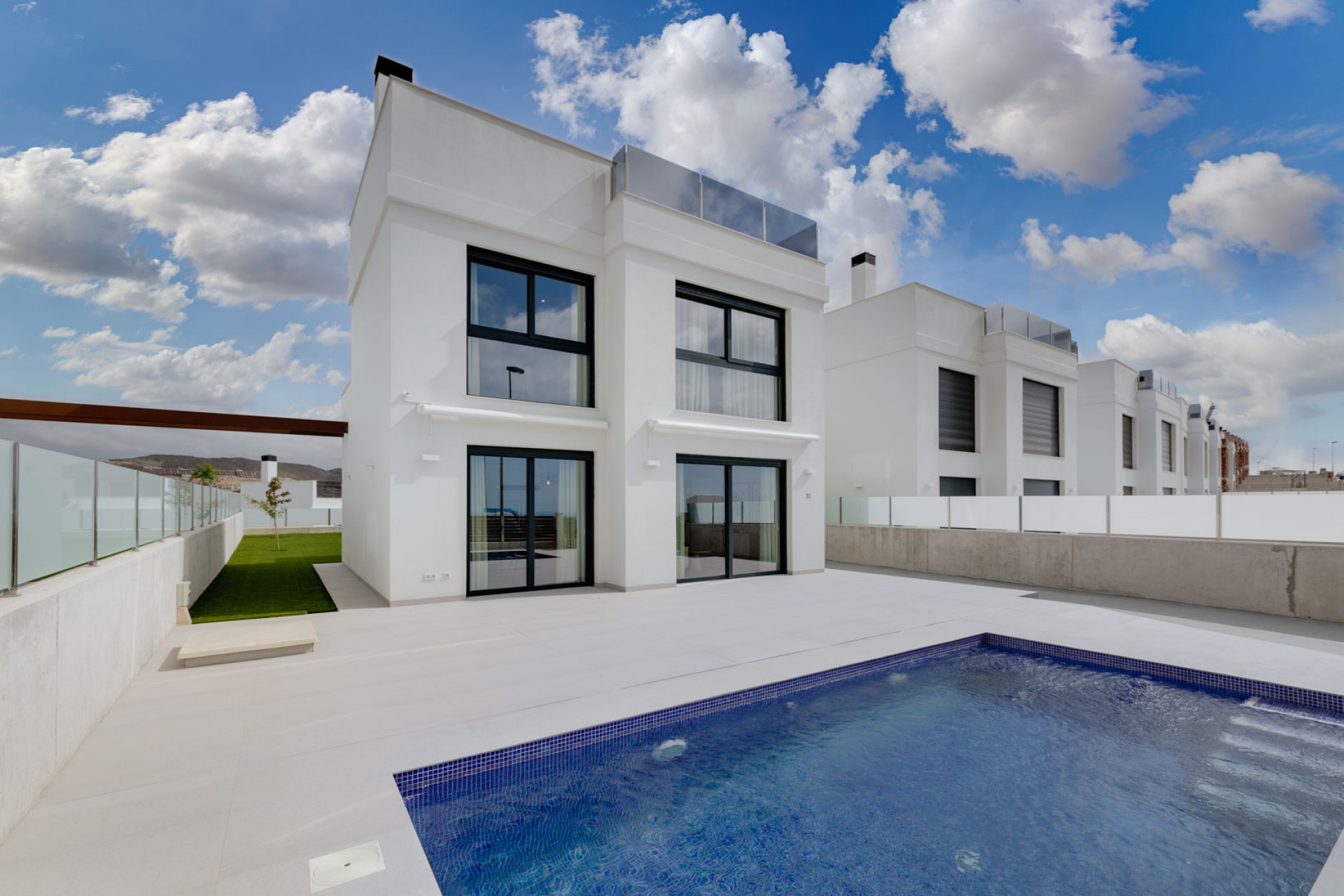 Neue Gebäude - Villa -
El Campello