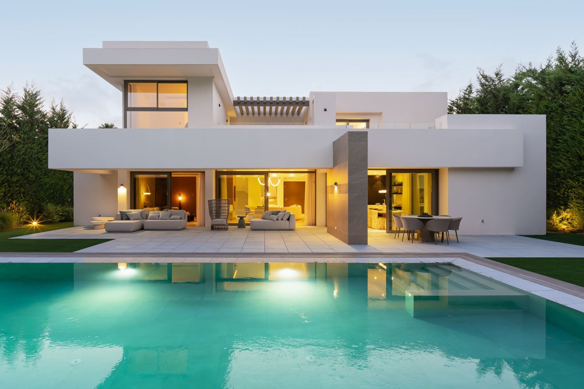 Neue Gebäude - Villa -
Estepona