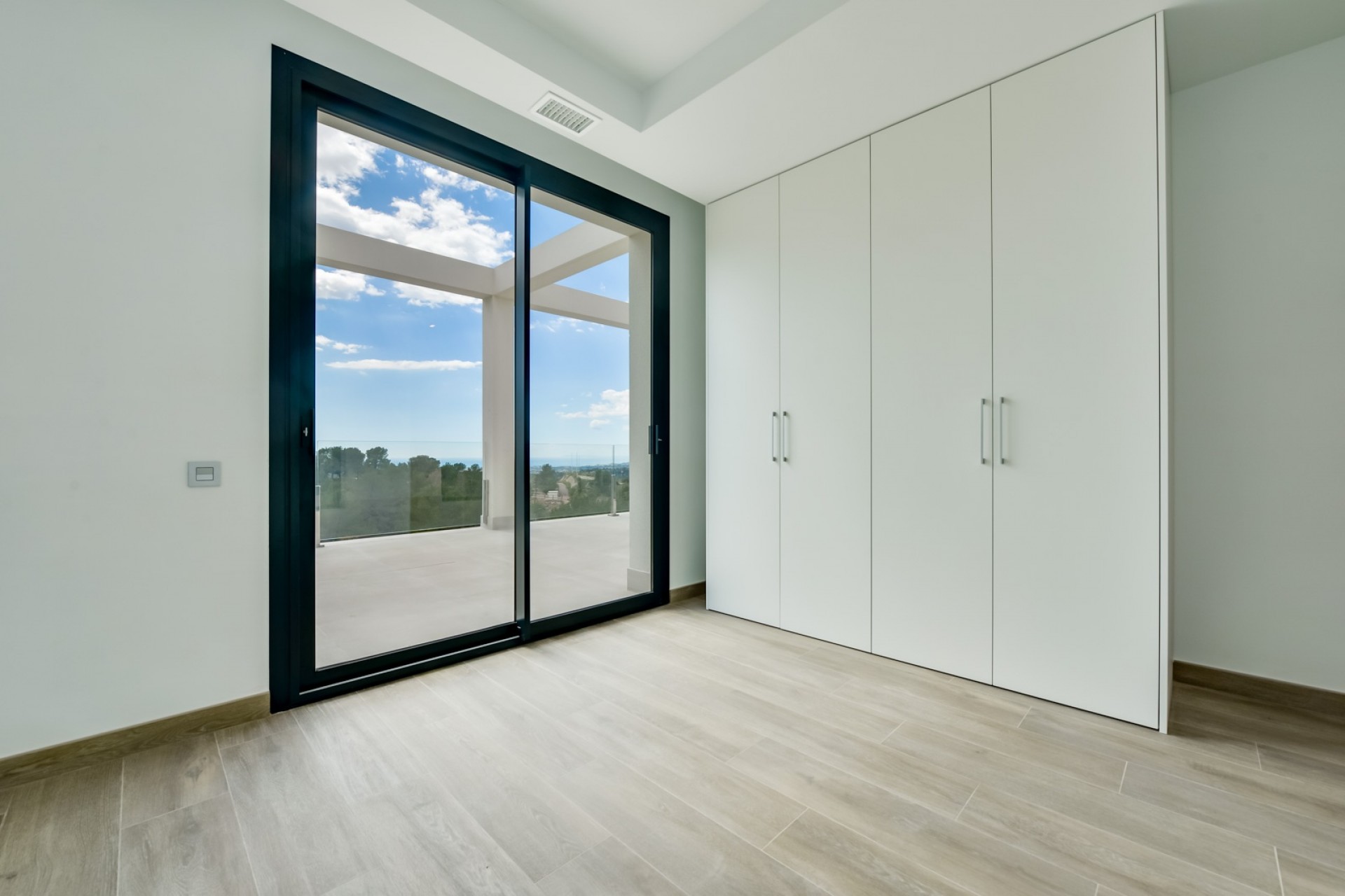 Neue Gebäude - Villa -
Finestrat