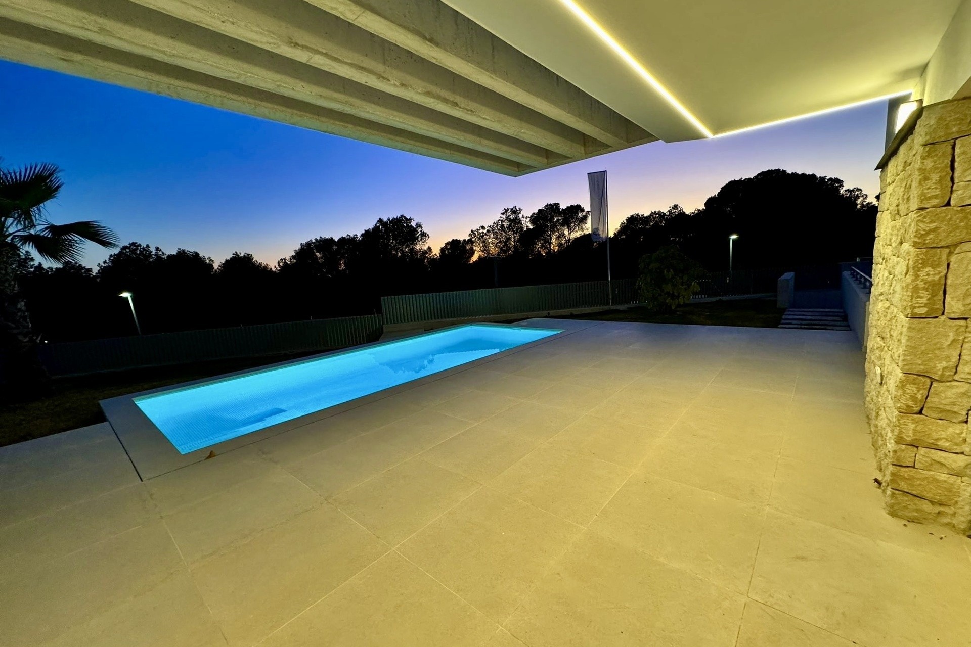 Neue Gebäude - Villa -
Finestrat