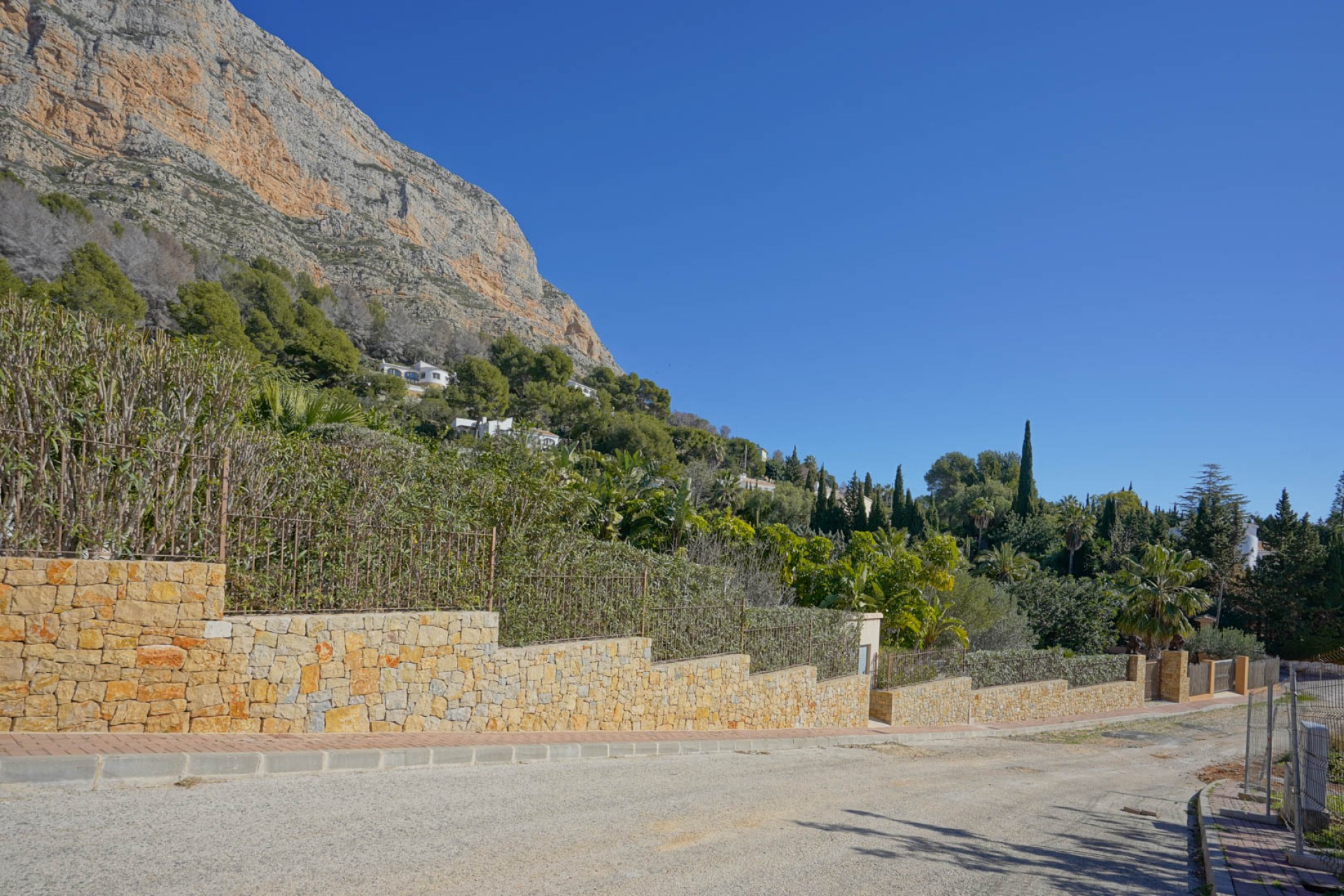 Neue Gebäude - Villa -
Jávea - El Garroferal