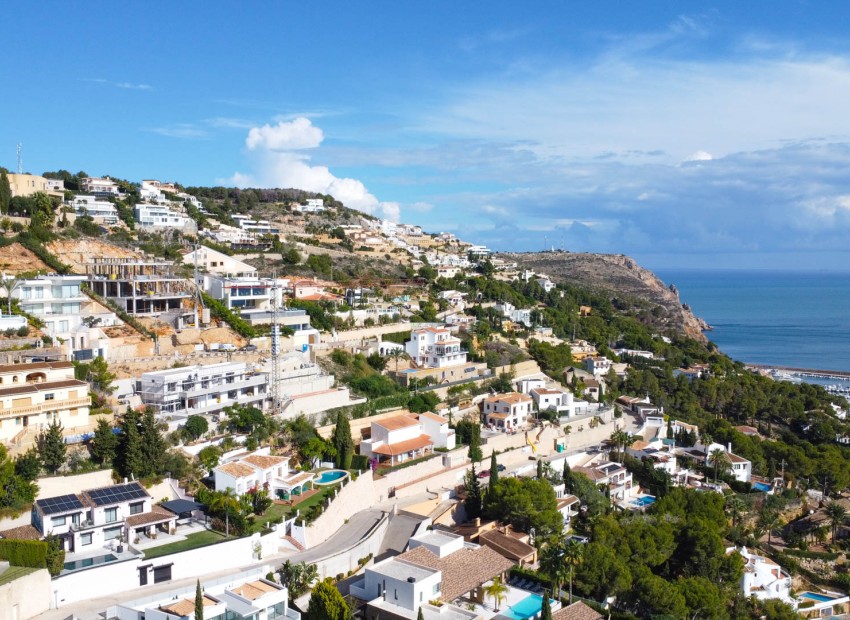 Neue Gebäude - Villa -
Jávea - La Corona