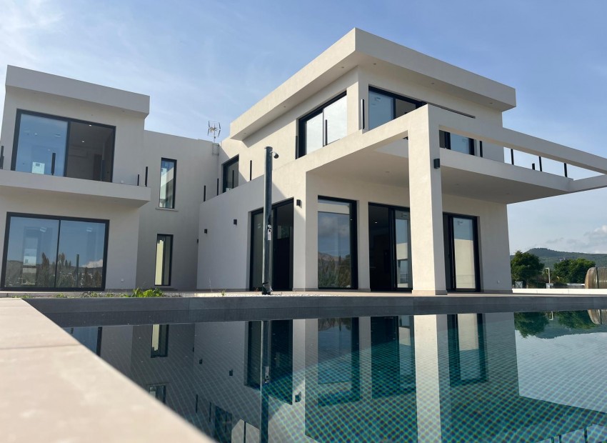 Neue Gebäude - Villa -
Jávea / Xàbia - Partides comunes - Adsubia