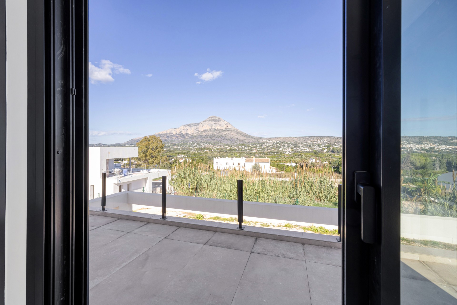 Neue Gebäude - Villa -
Jávea / Xàbia - Partides comunes - Adsubia