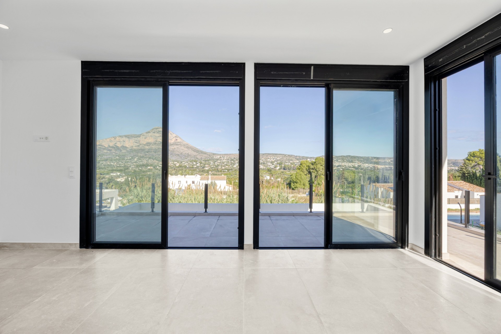 Neue Gebäude - Villa -
Jávea / Xàbia - Partides comunes - Adsubia