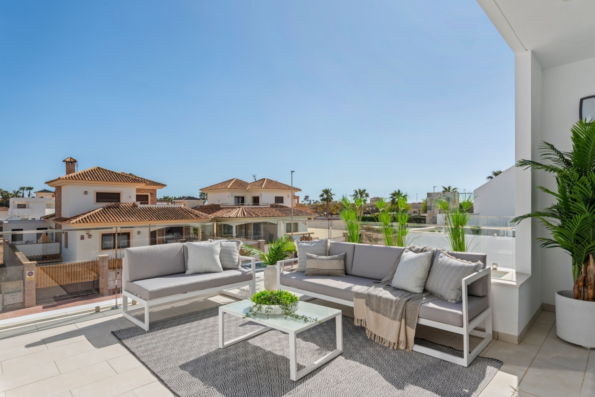 Neue Gebäude - Villa -
Los Alcazares