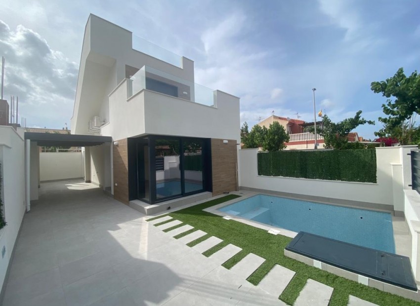 Neue Gebäude - Villa -
Los Alcazares