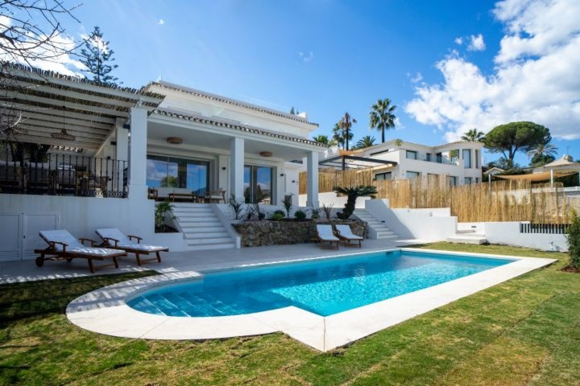 Neue Gebäude - Villa -
Marbella