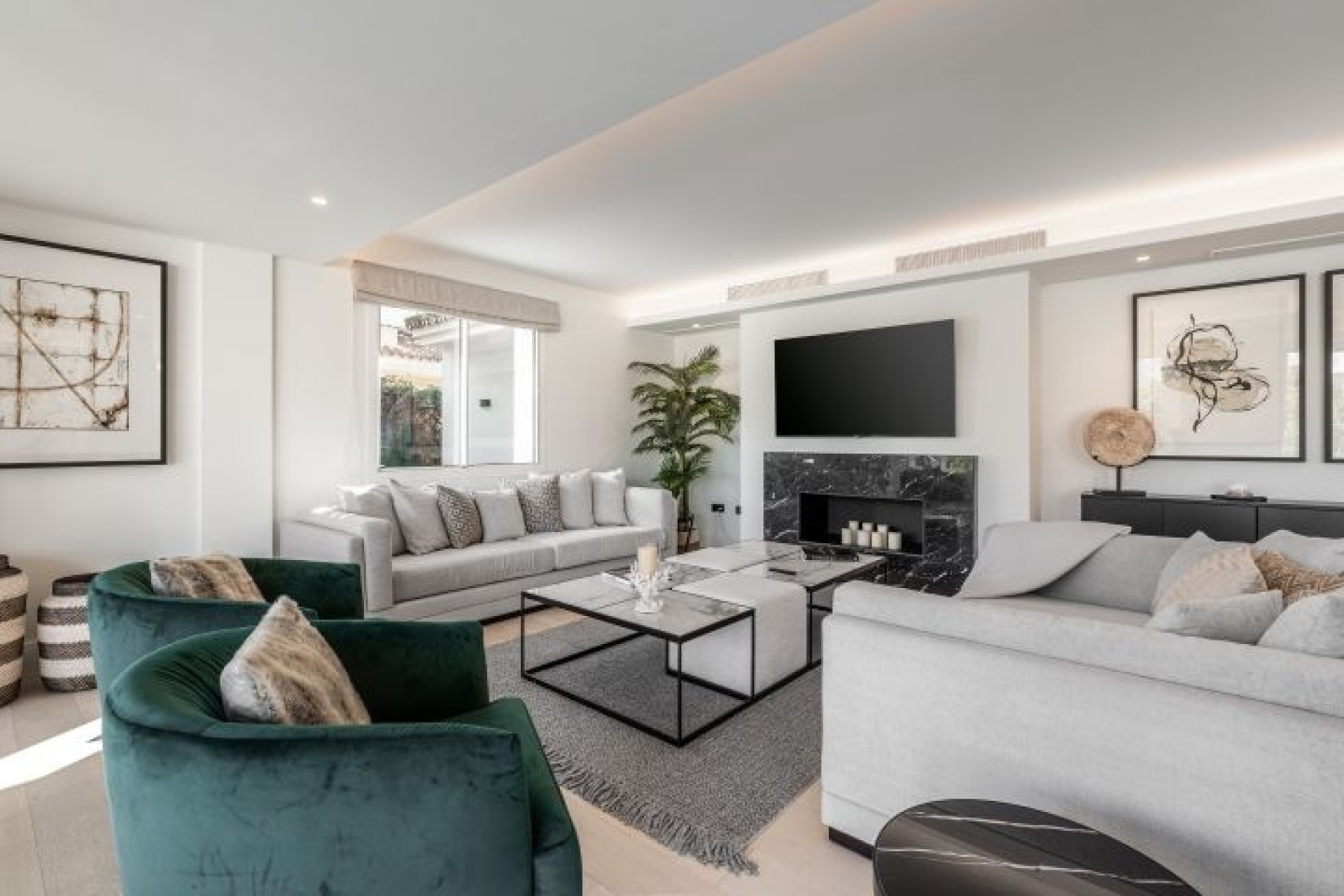 Neue Gebäude - Villa -
Marbella