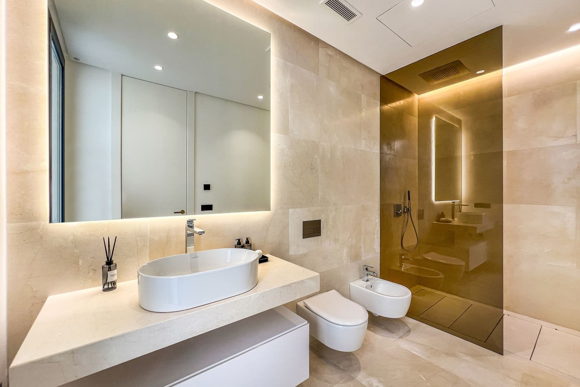 Neue Gebäude - Villa -
Marbella