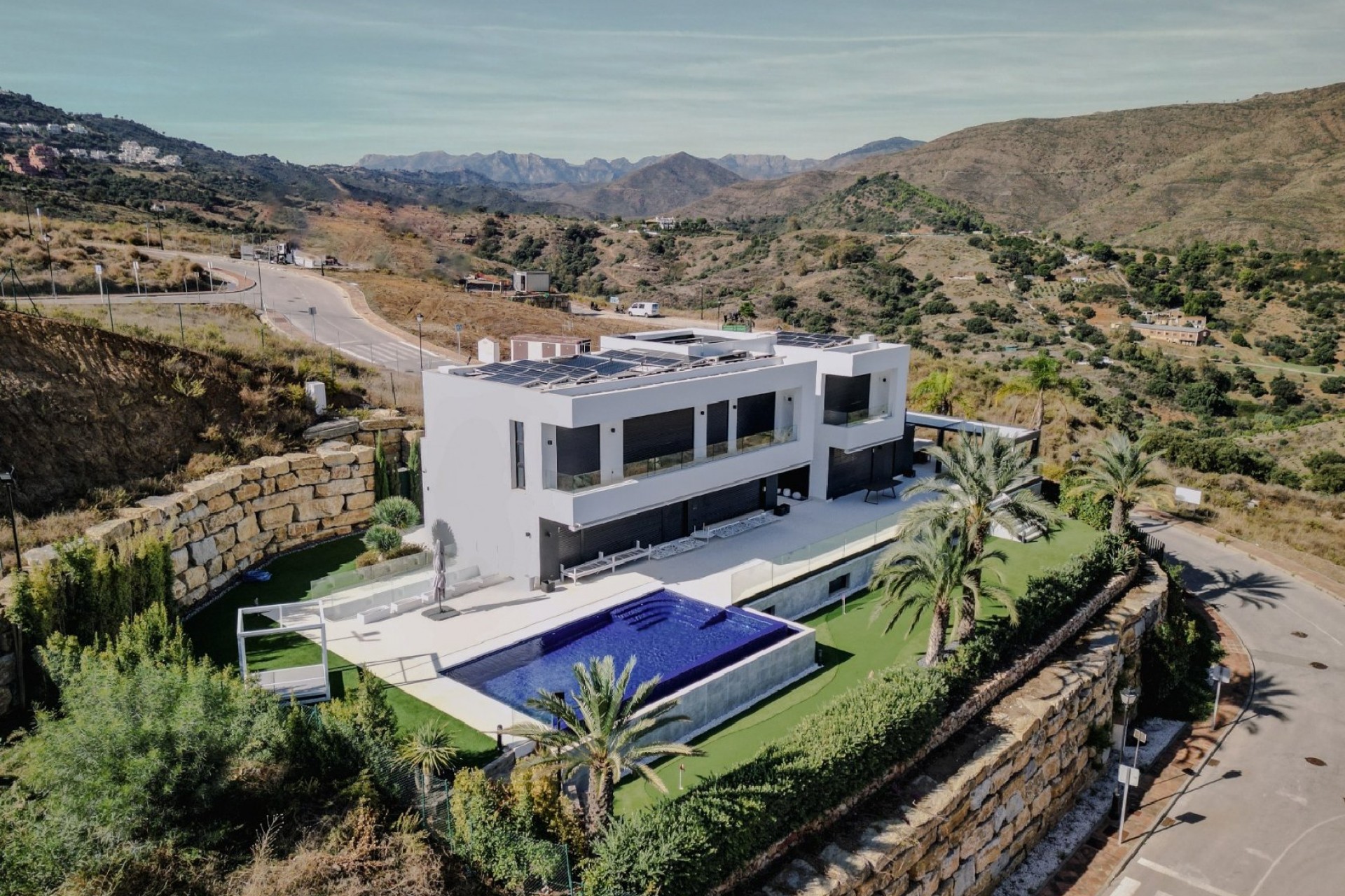 Neue Gebäude - Villa -
Mijas