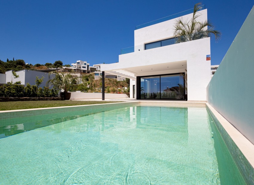 Neue Gebäude - Villa -
Mijas