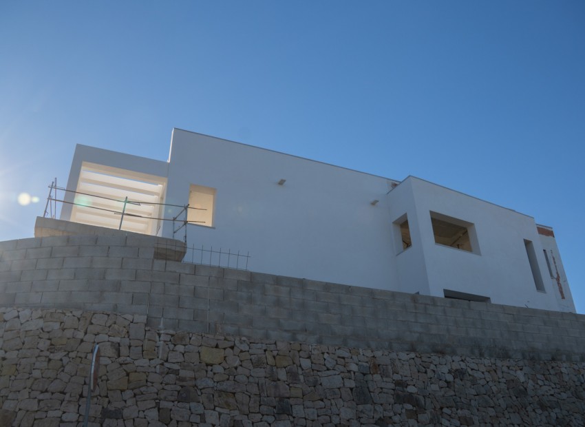 Neue Gebäude - Villa -
Moraira - Benimeit