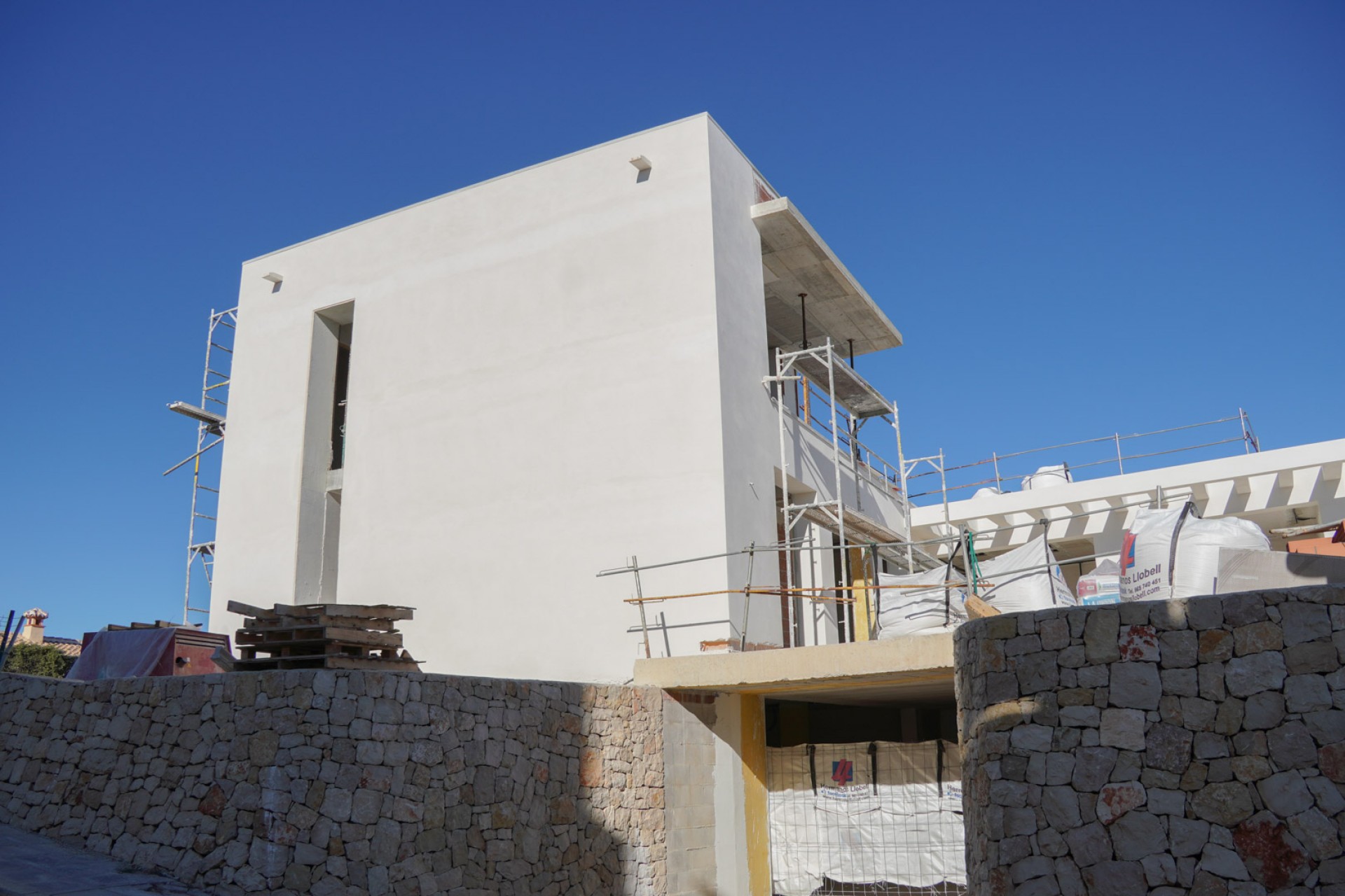 Neue Gebäude - Villa -
Moraira - Benimeit