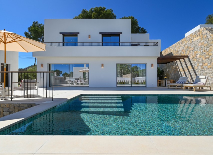 Neue Gebäude - Villa -
Moraira - Pinar del Advocat - Cometa