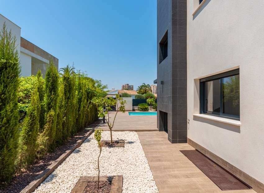 Neue Gebäude - Villa -
Playa Paraiso