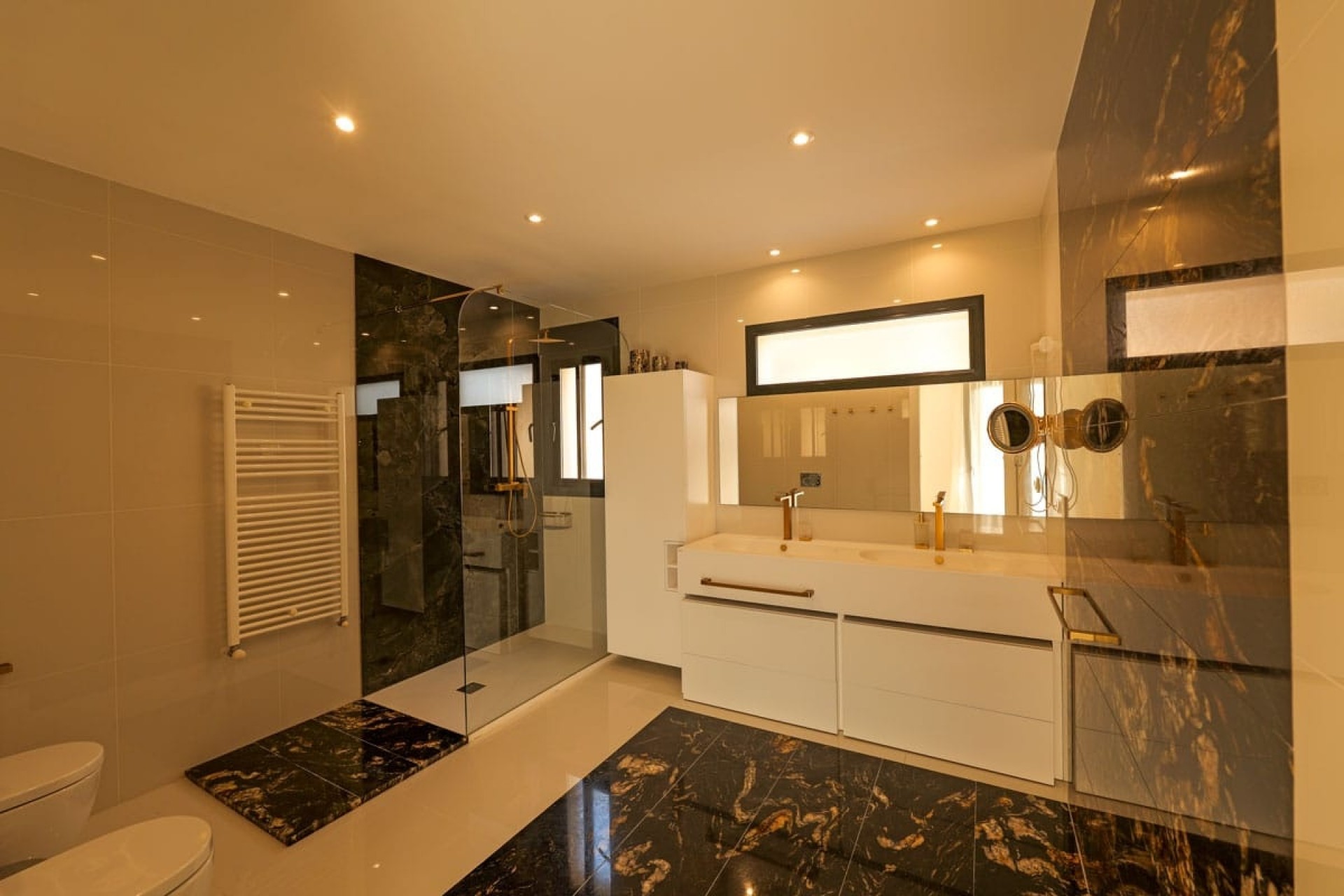 Neue Gebäude - Villa -
Torrevieja