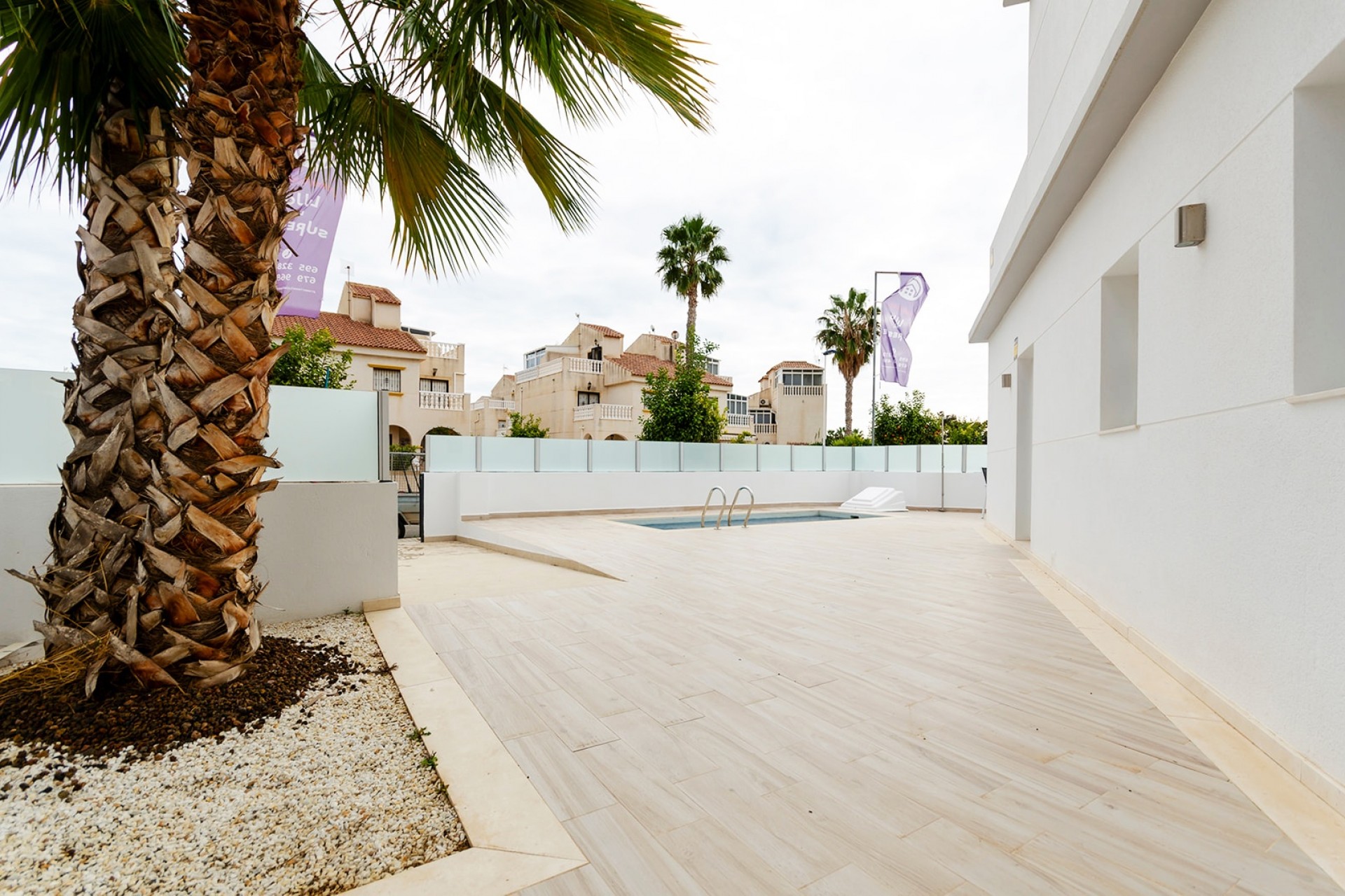 Neue Gebäude - Villa -
Torrevieja