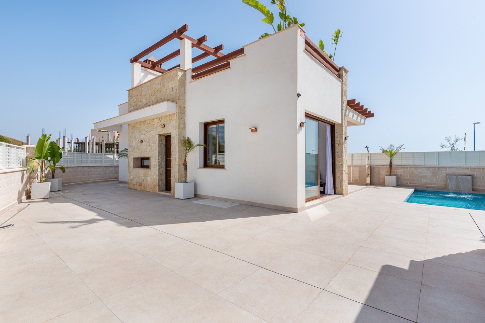 Neue Gebäude - Villa -
Vera