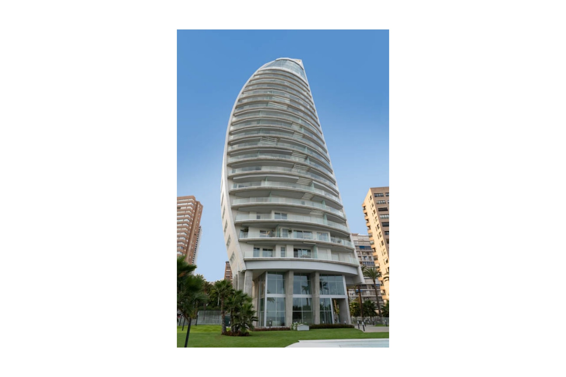 Neue Gebäude - Wohnung -
Benidorm - Playa Poniente