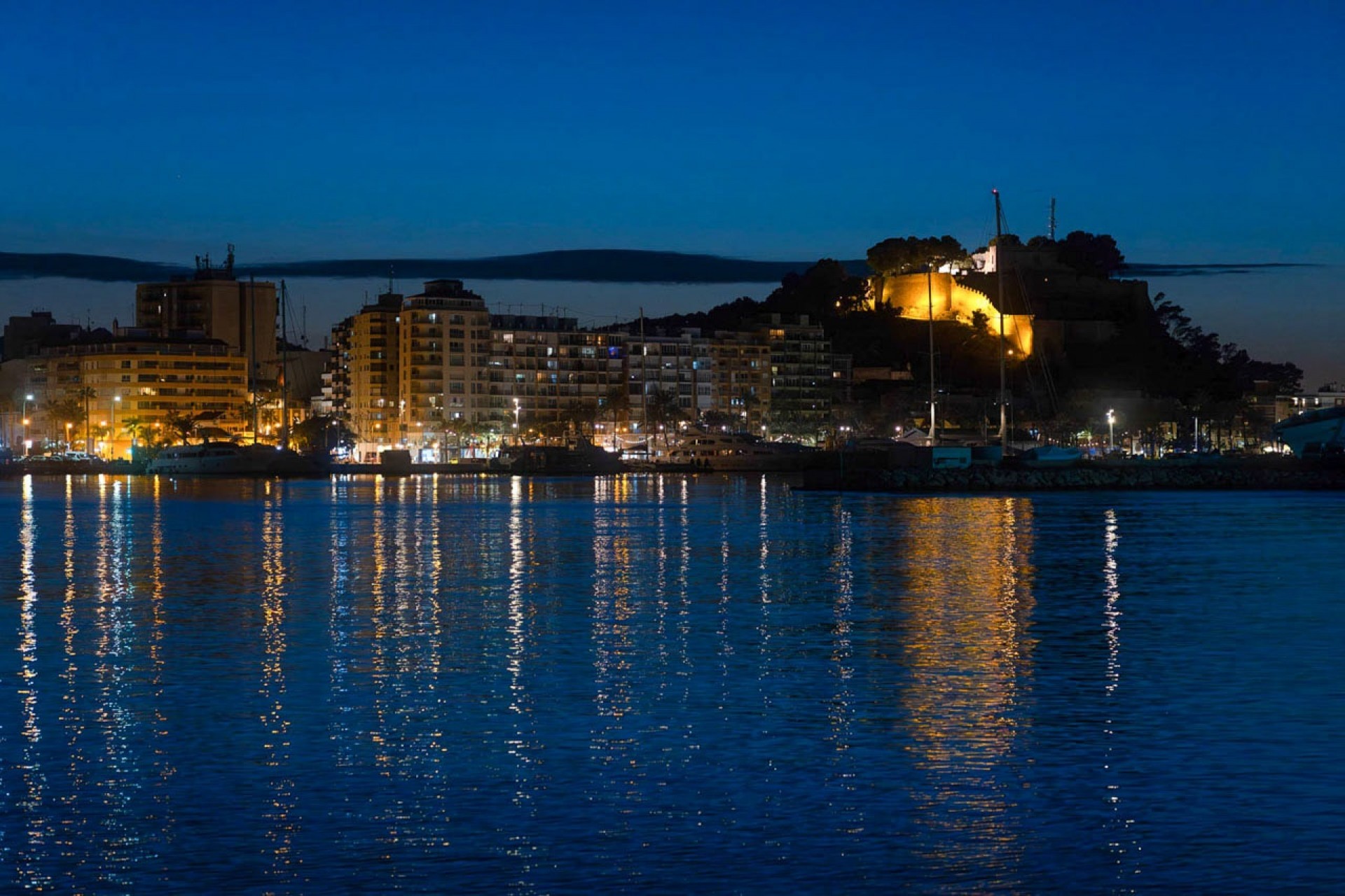 Neue Gebäude - Wohnung -
Denia - La Pedrera