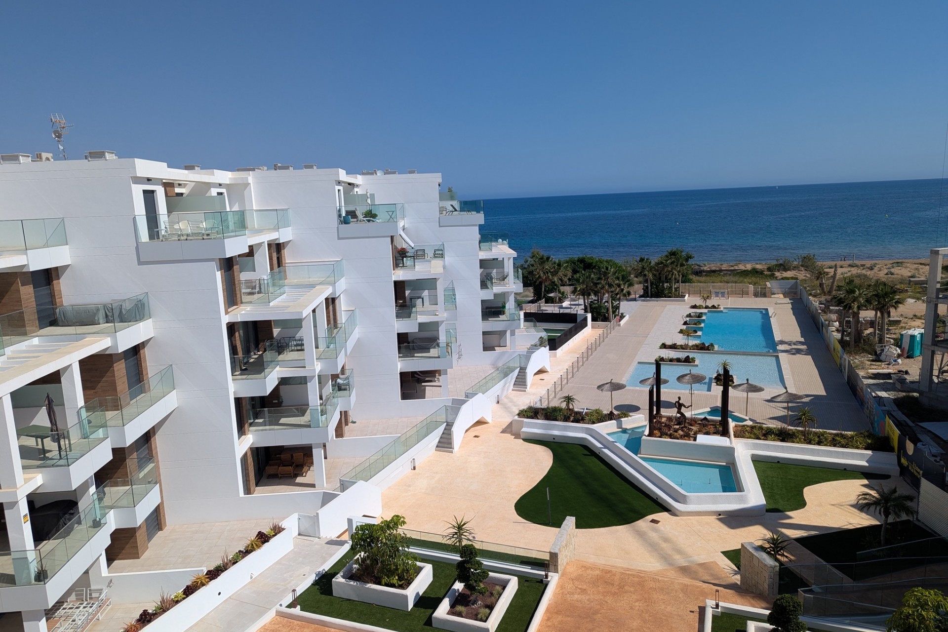 Neue Gebäude - Wohnung -
Denia