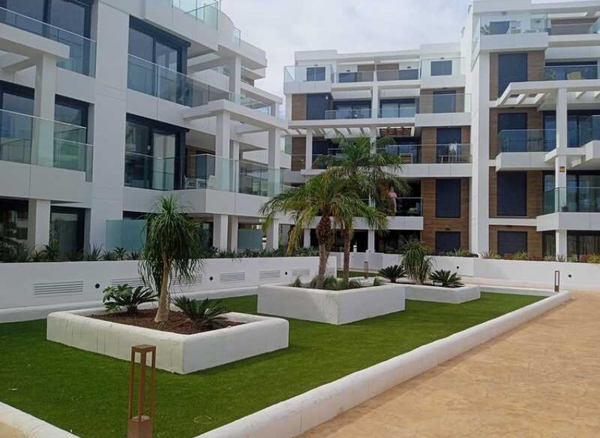 Neue Gebäude - Wohnung -
Denia
