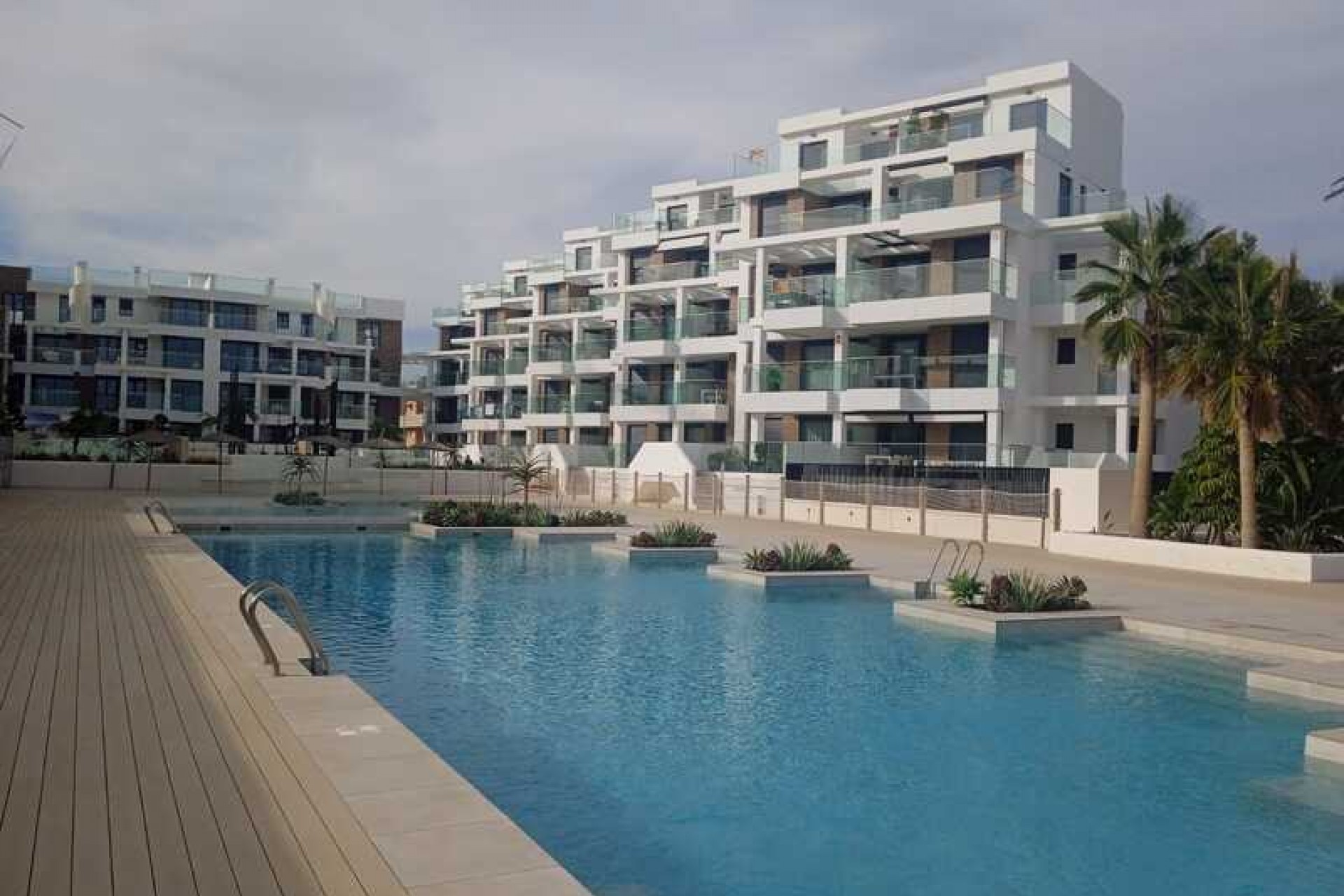 Neue Gebäude - Wohnung -
Denia