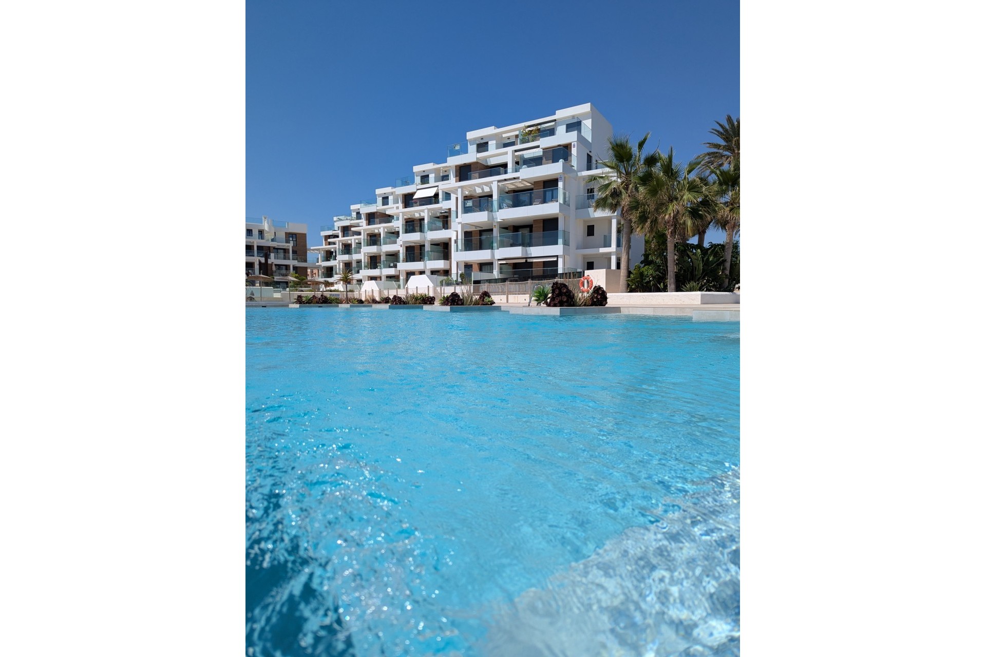 Neue Gebäude - Wohnung -
Denia