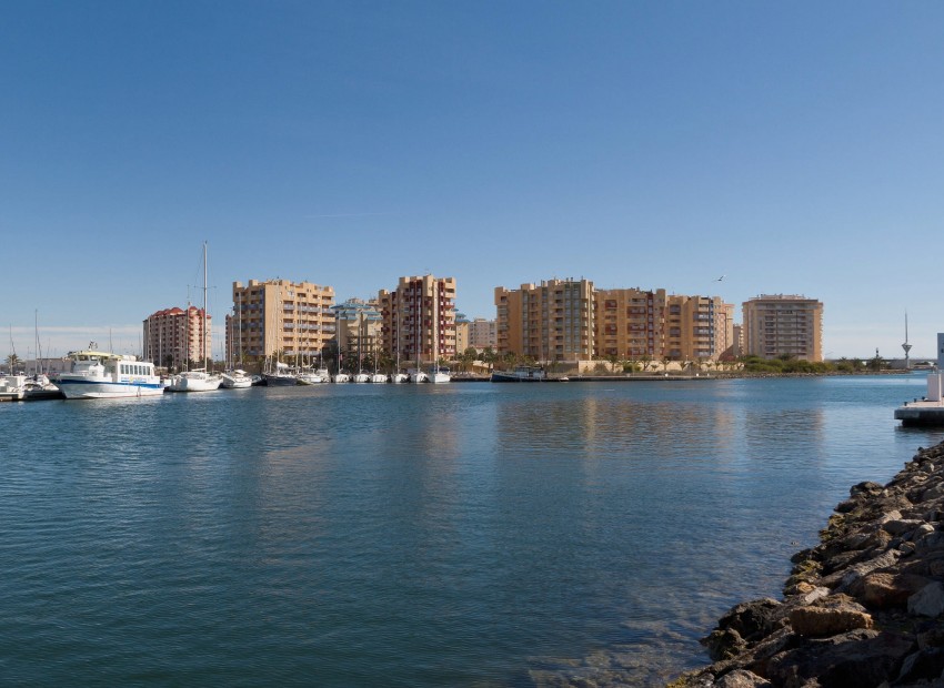 Neue Gebäude - Wohnung -
La Manga del Mar Menor