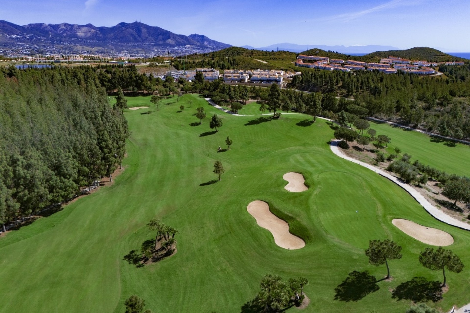 Neue Gebäude - Wohnung -
Las Lagunas de Mijas