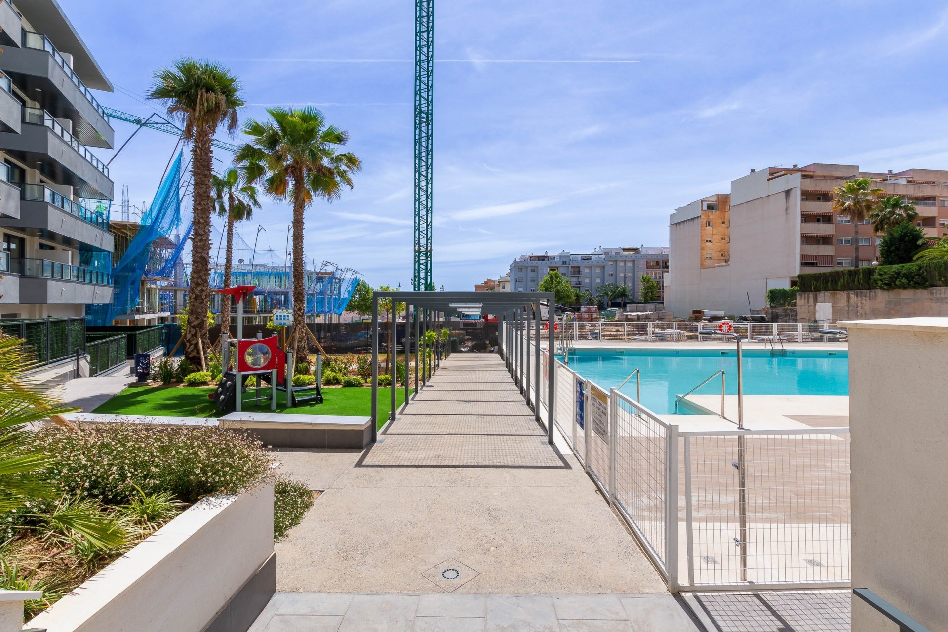 Neue Gebäude - Wohnung -
Las Lagunas de Mijas
