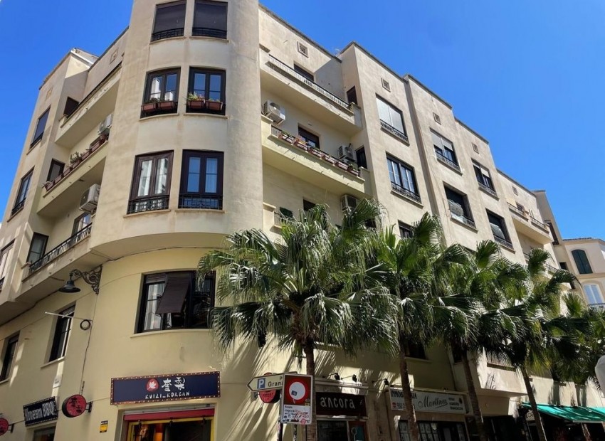 Neue Gebäude - Wohnung -
Málaga