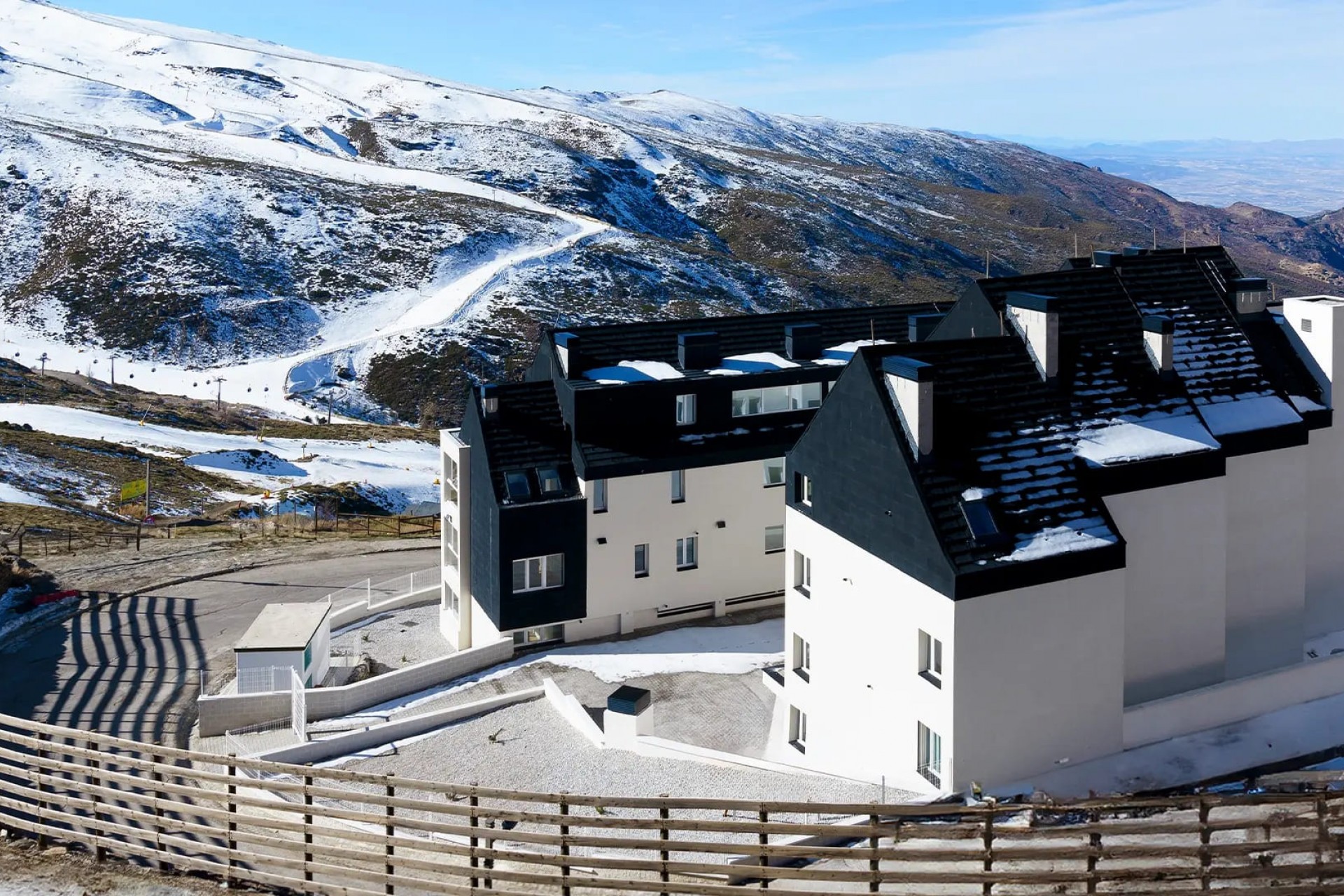 Neue Gebäude - Wohnung -
Monachil