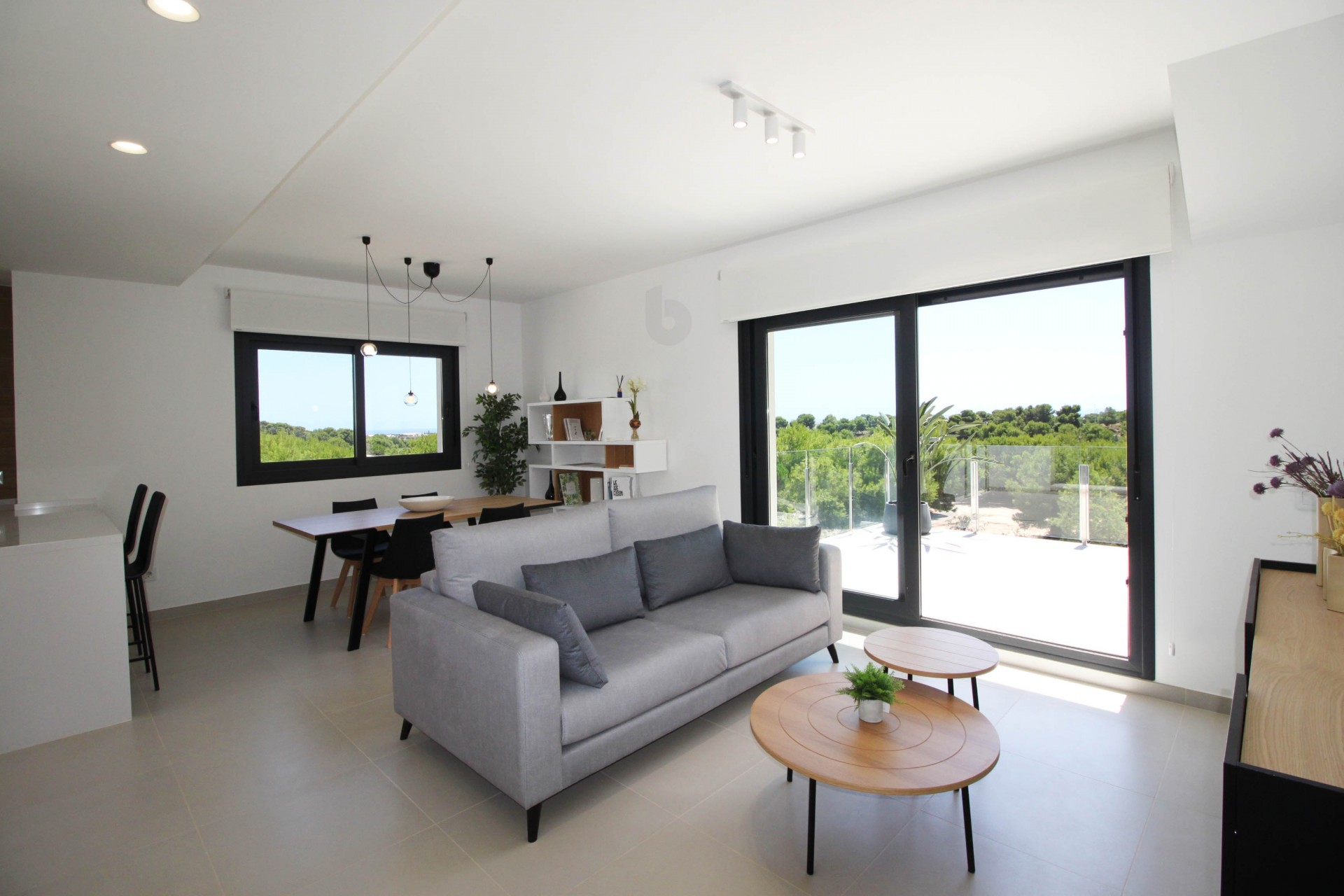 Neue Gebäude - Wohnung -
Pinar de Campoverde