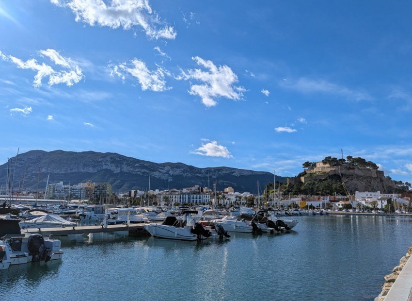 New Build - Apartment -
Denia - La Pedrera